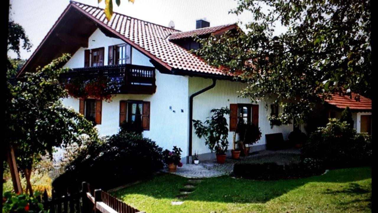 Апартаменты Haus Brigitte Im Dreilaendereck Нойрайхенау Экстерьер фото